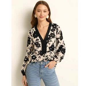 Nicole Miller Black White Floral Top Size 12 L/XL Sheer Blouse Long Sleeve Top